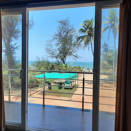Raapan Beach Resort Mālvan 外观 照片