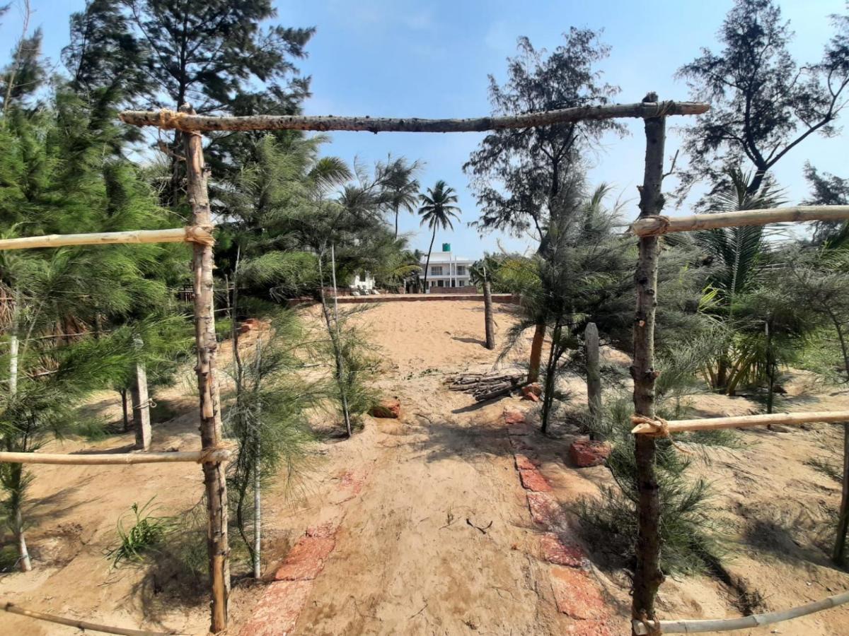 Raapan Beach Resort Mālvan 外观 照片
