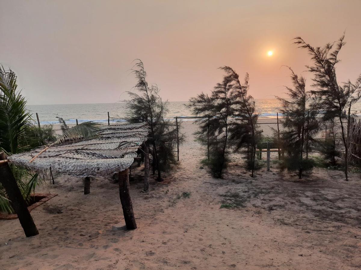 Raapan Beach Resort Mālvan 外观 照片