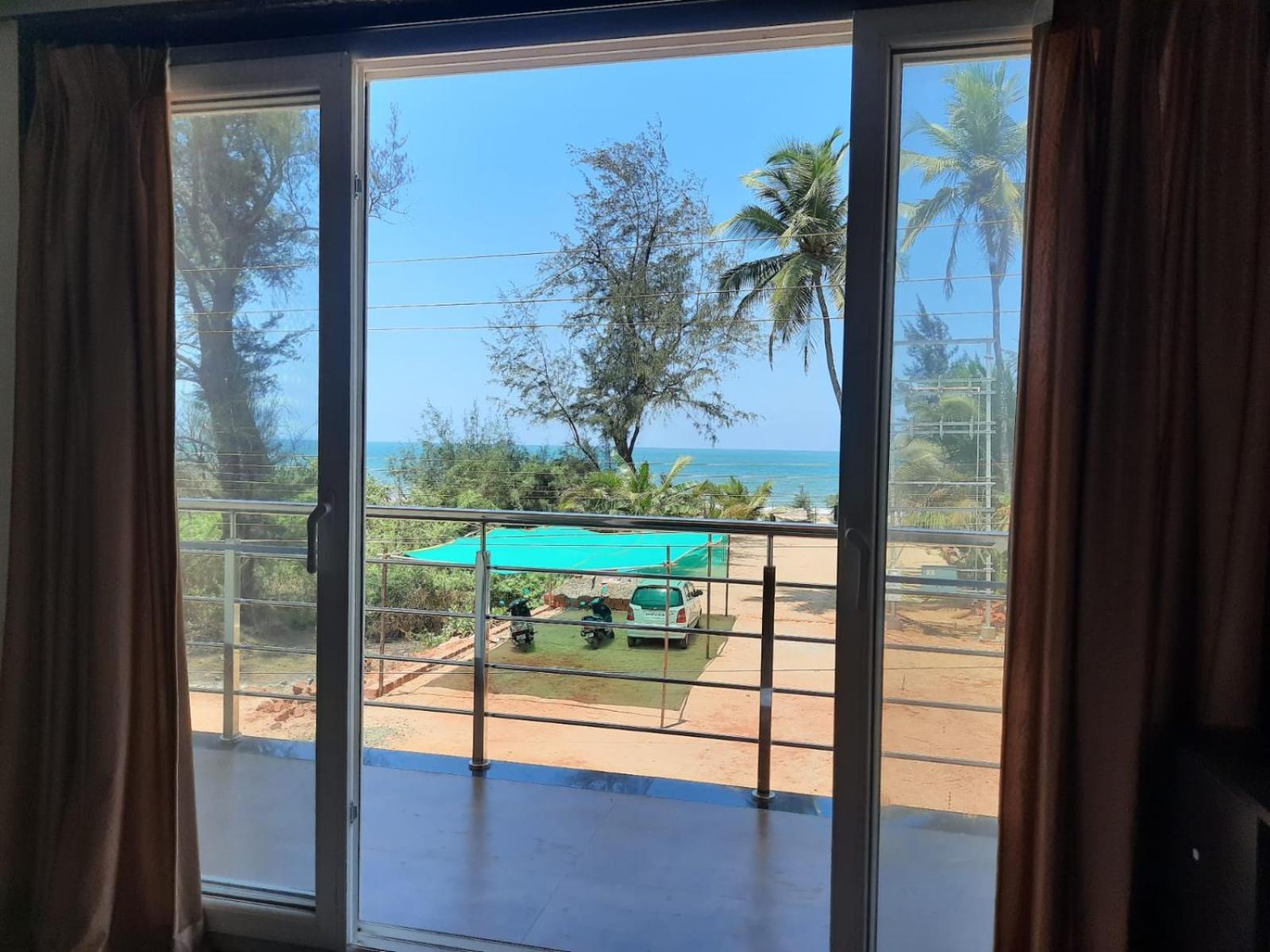 Raapan Beach Resort Mālvan 外观 照片